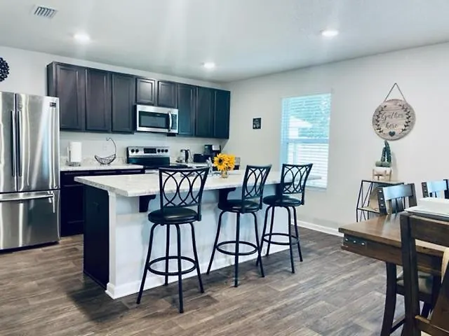 Leny's Place 3* Pensacola