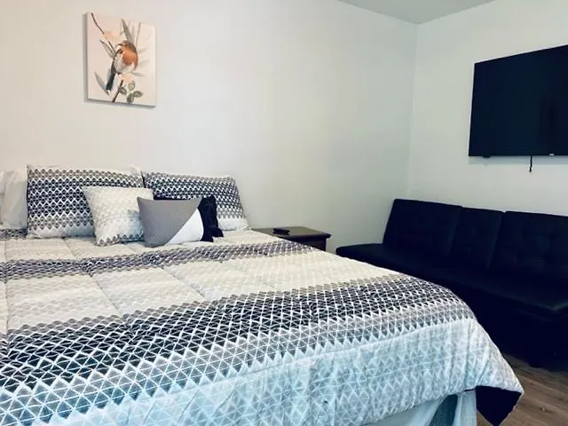 Leny's Place 3* Pensacola